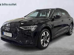 Svart Begagnad 2022 Audi e-tron SUV | 389 900 kr (Bra pris)