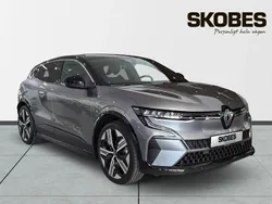 Grå Begagnad 2024 Renault Mégane Iconic Halvkombi | 399 200 kr (Lite dyr)