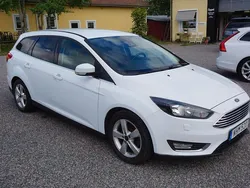 Vit Begagnad 2017 Ford Focus Titanium Kombi | 89 900 kr (Lite dyr)