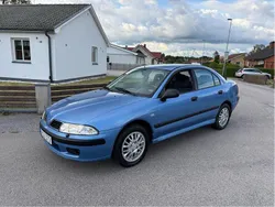 Blå Begagnad 2001 Mitsubishi Carisma Halvkombi | 19 000 kr (Marknadspris)