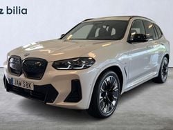 Vit Begagnad 2024 BMW iX3 SUV | 599 000 kr (Bra pris)