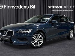 Mörkblå Begagnad 2020 Volvo V60 Momentum Kombi | 279 000 kr (Marknadspris)