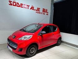 Röd Begagnad 2009 Peugeot 107 Halvkombi | 34 900 kr (Marknadspris)