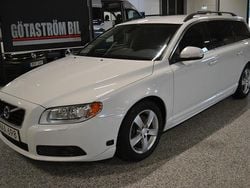 Vit Begagnad 2012 Volvo V70 Momentum Kombi | 118 000 kr (Dyr)