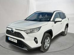 Vit Begagnad 2021 Toyota RAV4 Executive SUV | 299 000 kr