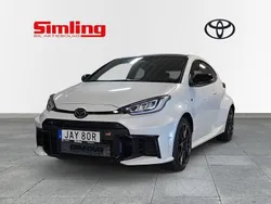 Vit Ny 2024 Toyota Yaris Premium Halvkombi | 599 900 kr