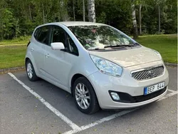 Silver Begagnad 2011 Kia Venga Halvkombi | 43 500 kr (Marknadspris)