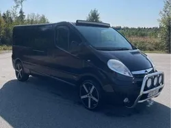Svart Begagnad 2008 Opel Vivaro Van | 60 000 kr (Marknadspris)