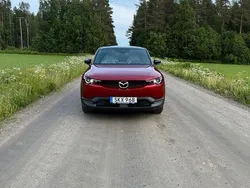 Röd Begagnad 2020 Mazda MX30 SUV | 199 500 kr (Dyr)