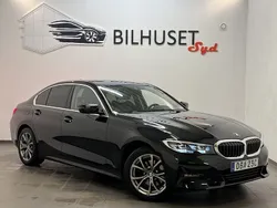 Svart Begagnad 2019 BMW 320 Sport Line Sedan | 278 500 kr (Superpris)