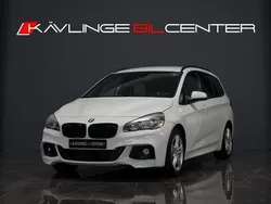 Vit Begagnad 2017 BMW 220 Gran Tourer M Sport Minibuss | 159 900 kr (Lite dyr)