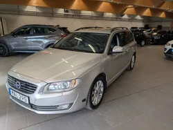 Silver Begagnad 2015 Volvo V70 Momentum Kombi | 159 700 kr (Lite dyr)