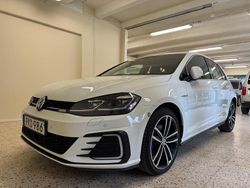 Vit Begagnad 2017 VW Golf VII GTE Halvkombi | 193 900 kr (Marknadspris)