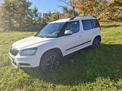 Vit Begagnad 2017 Skoda Yeti Outdoor SUV | 163 000 kr (Marknadspris)