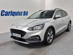 Grå (silver metallic) Begagnad 2022 Ford Focus Active Halvkombi | 212 000 kr (Marknadspris)