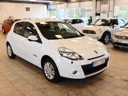 Vit Begagnad 2012 Renault Clio R.S. Halvkombi | 59 900 kr (Lite dyr)