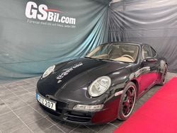 Svart Begagnad 2005 Porsche 911 Carrera S Sportkupé | 519 900 kr (Marknadspris)