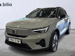 Grå Begagnad 2023 Volvo XC40 Core SUV | 399 900 kr