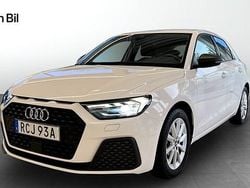 Cortinavit Begagnad 2023 Audi A1 Sportback Proline Halvkombi | 229 000 kr (Marknadspris)
