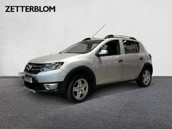 Silver Begagnad 2016 Dacia Sandero Stepway SUV | 89 990 kr (Marknadspris)