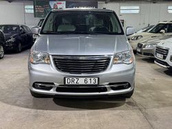 Silver Begagnad 2012 Chrysler Town & Country Minibuss | 189 900 kr (Marknadspris)