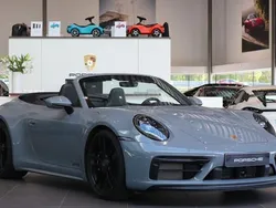 Flerfärgad Begagnad 2023 Porsche 911 Carrera GTS Cab | 1 849 000 kr (Bra pris)