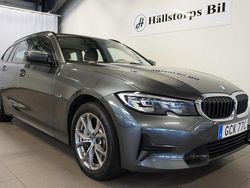 Grå Begagnad 2022 BMW 330e Sport Line Kombi | 279 900 kr (Marknadspris)
