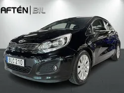 Svart Begagnad 2014 Kia Rio Comfort Halvkombi | 89 800 kr (Marknadspris)