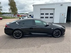 Svart Begagnad 2018 Opel Insignia Business Halvkombi | 185 000 kr (Marknadspris)