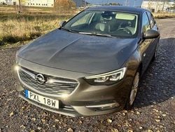 Grå Begagnad 2018 Opel Insignia Business Halvkombi | 120 000 kr (Superpris)