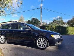 Svart Begagnad 2013 Volvo V70 Summum Kombi | 89 000 kr (Marknadspris)
