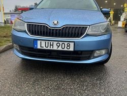 Ljus blå Begagnad 2015 Skoda Fabia Kombi | 99 900 kr (Bra pris)