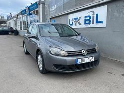 Grå Begagnad 2011 VW Golf VI Halvkombi | 74 900 kr (Marknadspris)