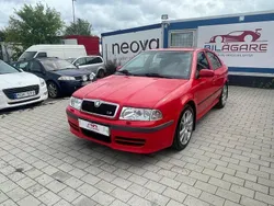 Röd Begagnad 2002 Skoda Octavia Tour Halvkombi | 29 900 kr (Marknadspris)