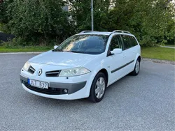 Vit Begagnad 2008 Renault Mégane GrandTour Kombi | 19 900 kr (Marknadspris)