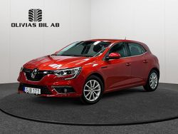 Röd Begagnad 2016 Renault Mégane III Halvkombi | 119 400 kr (Marknadspris)