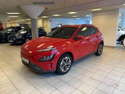 Röd Begagnad 2022 Hyundai Kona Essential SUV | 179 900 kr (Bra pris)