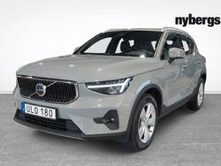 Grå Begagnad 2024 Volvo XC40 Core SUV | 339 000 kr (Marknadspris)