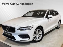 Vit Begagnad 2021 Volvo V60 Momentum Kombi | 309 900 kr (Bra pris)