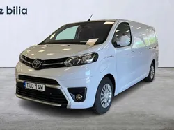 Vit Begagnad 2023 Toyota Proace Van | 510 000 kr