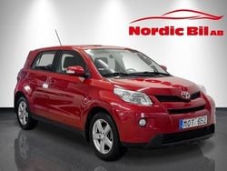 Mörkröd (röd) Begagnad 2009 Toyota Urban Cruiser SUV | 69 900 kr (Marknadspris)