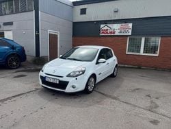 Vit Begagnad 2011 Renault Clio R.S. Halvkombi | 37 900 kr (Marknadspris)