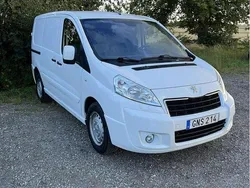 Vit Begagnad 2015 Peugeot Expert Van | 75 000 kr (Marknadspris)