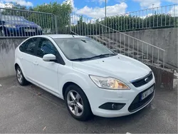 Vit Begagnad 2011 Ford Focus Platinum Halvkombi | 36 900 kr (Marknadspris)