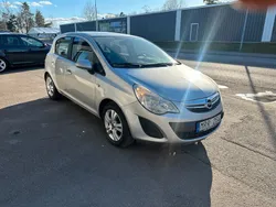 Grå Begagnad 2011 Opel Corsa Enjoy Halvkombi | 42 000 kr (Marknadspris)