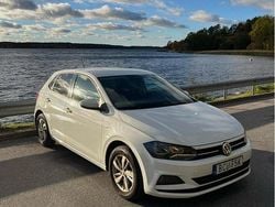 Vit Begagnad 2020 VW Polo Halvkombi | 155 000 kr (Marknadspris)