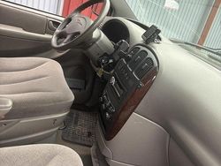 Brun Begagnad 2003 Chrysler Town & Country Van | 55 000 kr