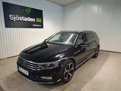 Svart Begagnad 2020 VW Passat R-line Kombi | 299 900 kr (Marknadspris)