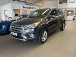 Grå Begagnad 2018 Ford Kuga SUV | 179 000 kr (Marknadspris)