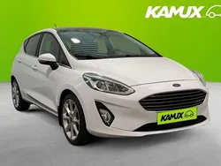 Vit Begagnad 2018 Ford Fiesta Titanium Halvkombi | 144 900 kr (Marknadspris)